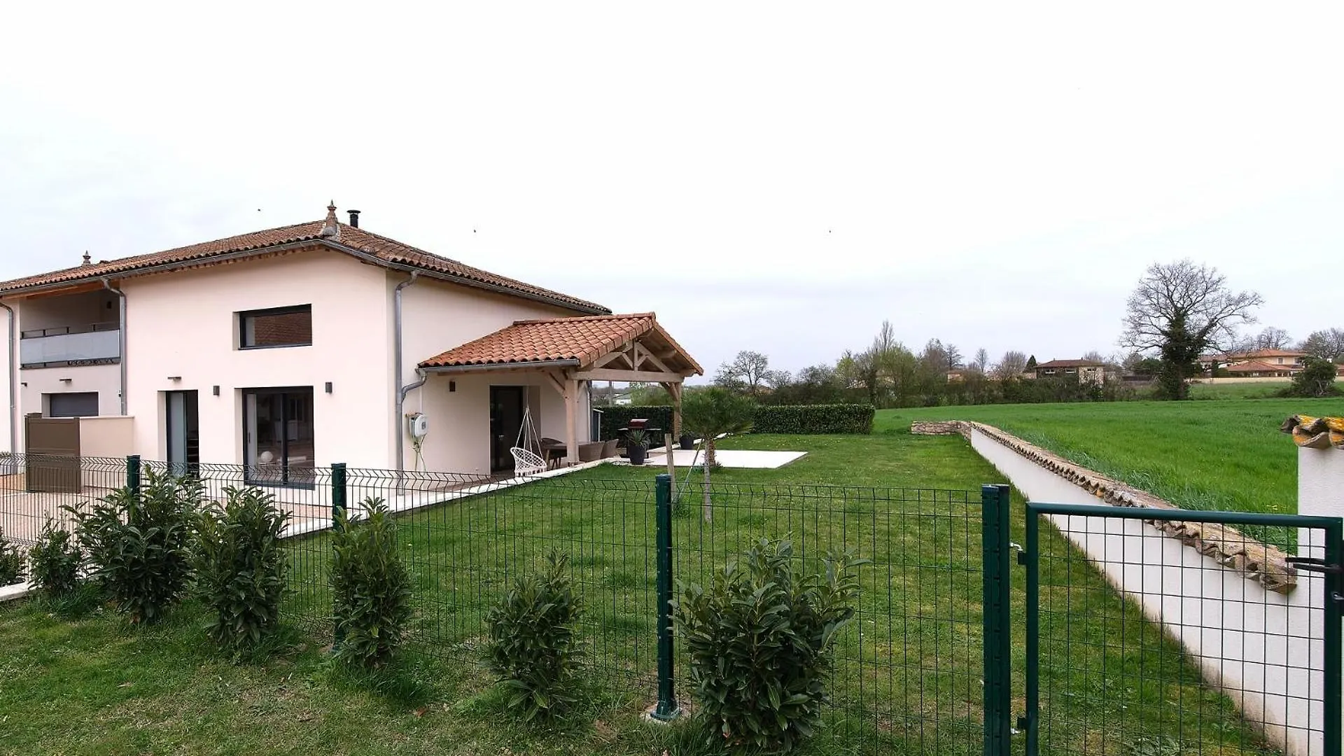 Ici On Est A Laiz Villa France